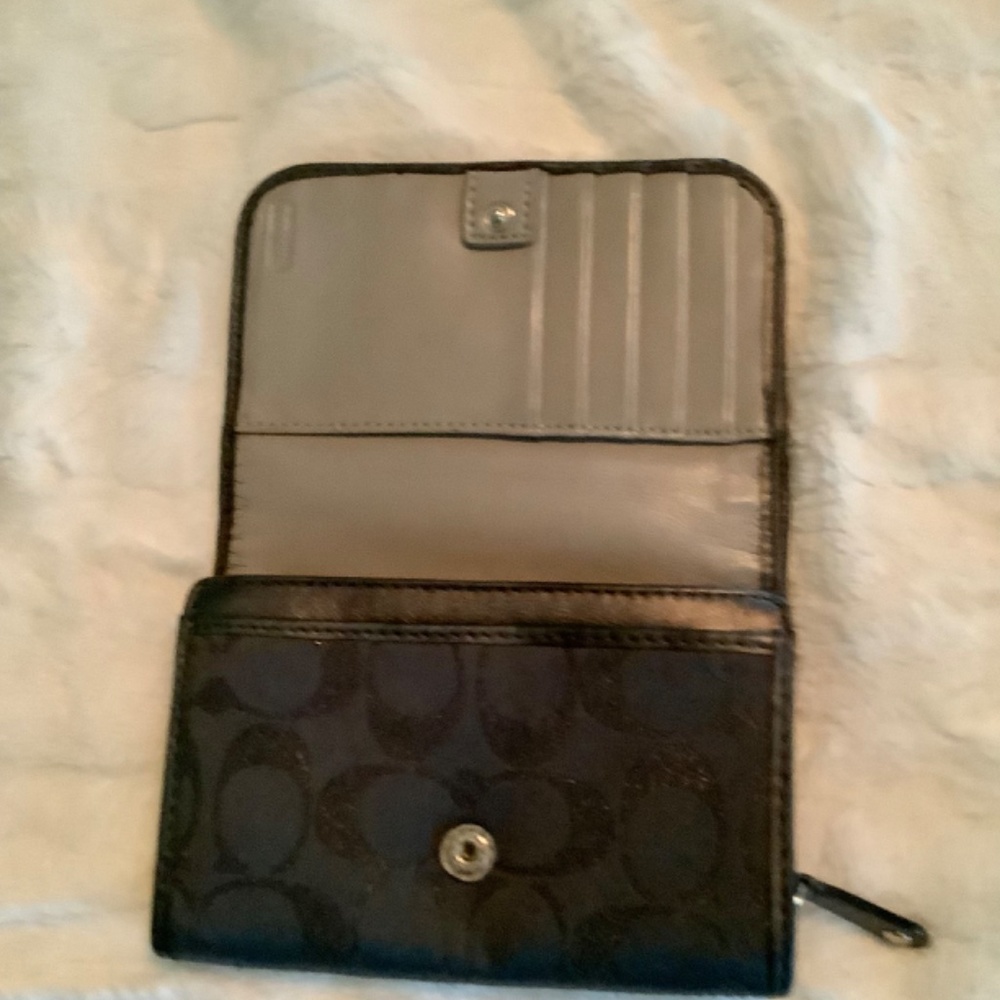 Coach Wallet - Picture 2 of 4